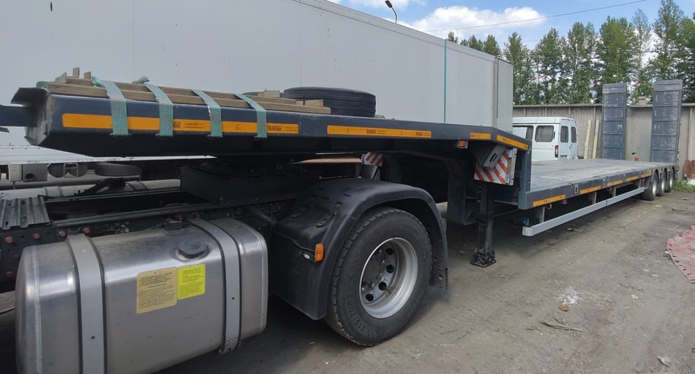 Политранс 94183* Полуприцеп тяжеловоз 3 оси 94183-010 (Не раздвижной)