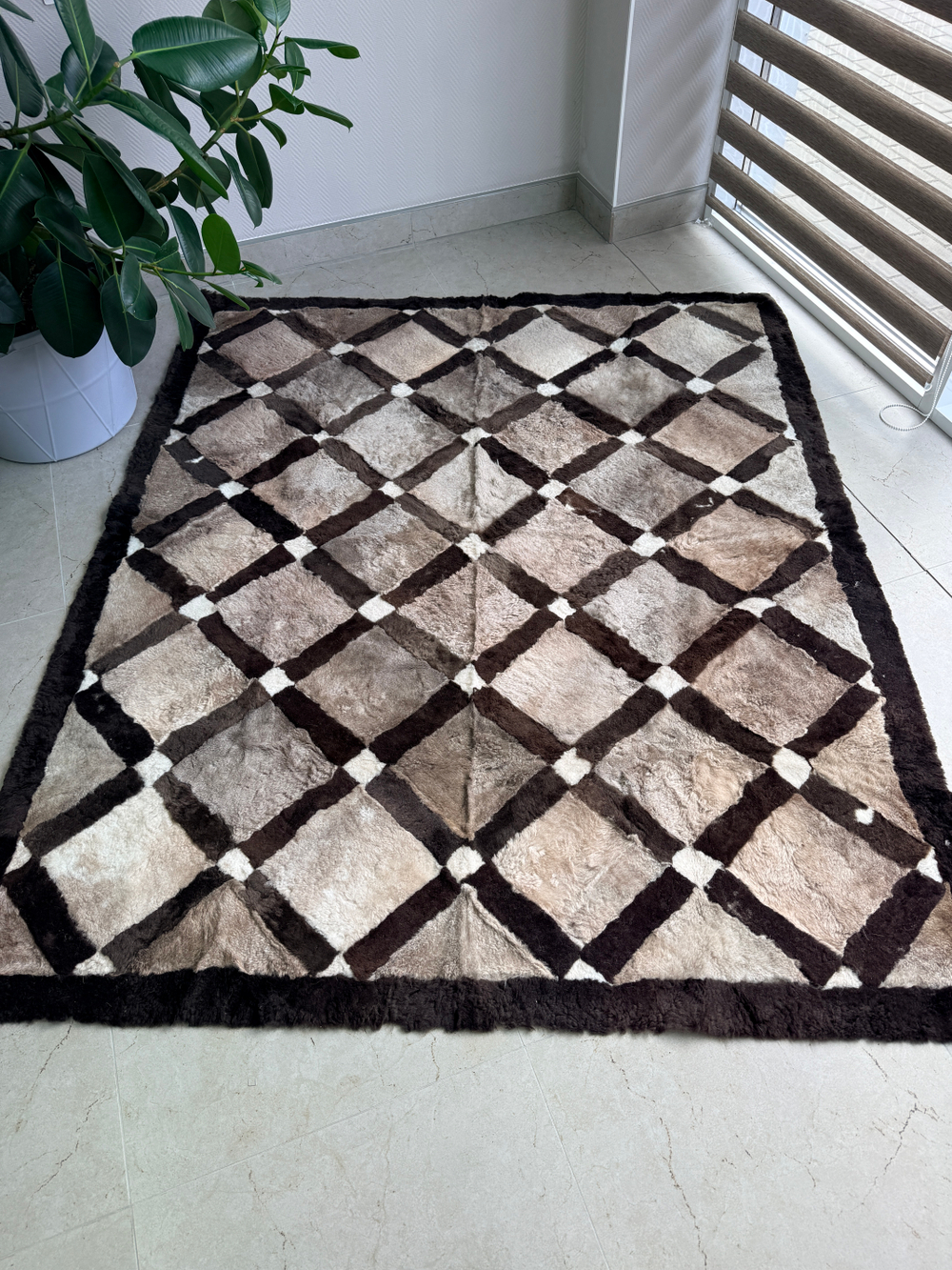 Ковер прямоугольный натуральный мех овчина, 210 х 170 см.