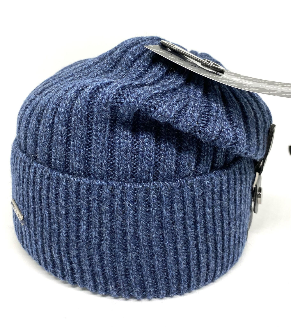 Шапка с отворотом конвертом на флисе