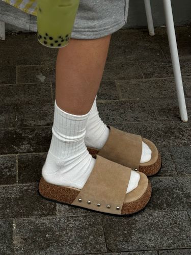 Бежевые замшевые шлепанцы на пробковой подошве