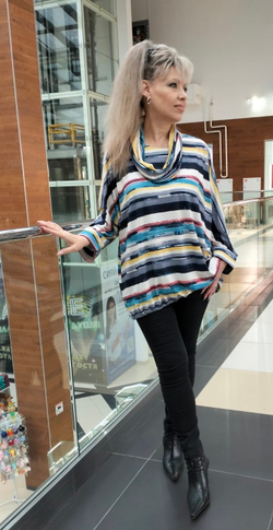 Блузон-туника в цветную полоску и со съёмным хомутом