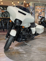 Harley-Davidson Street Glide ST White Sand Pearl / Черный (с НДС)