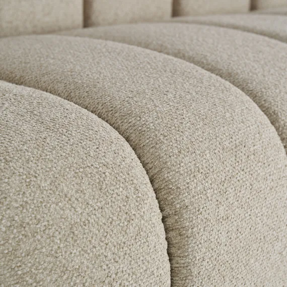 Современный диван Lajoux