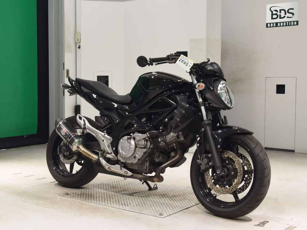 Suzuki Gladius SFV400 , 2014