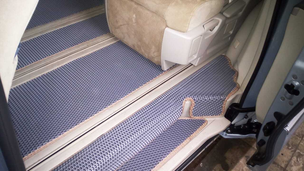 Автоковрики EVA для Toyota Estima 3 Hybrid. e four g. Полный привод, правый руль.