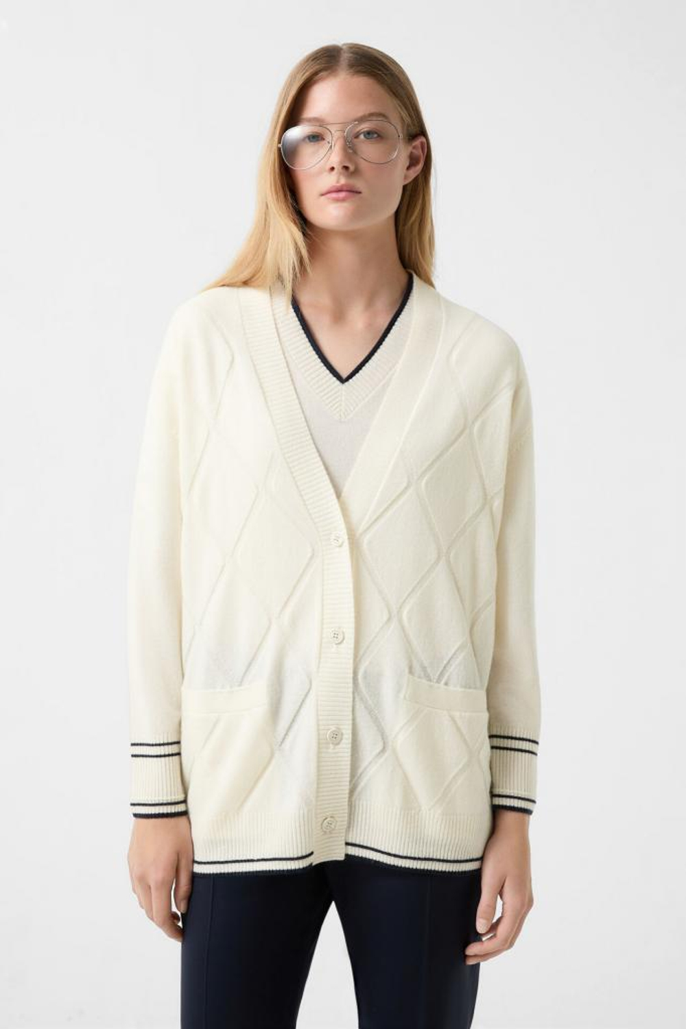 Кардиган BOGNER CHERRY в молочном цвете
