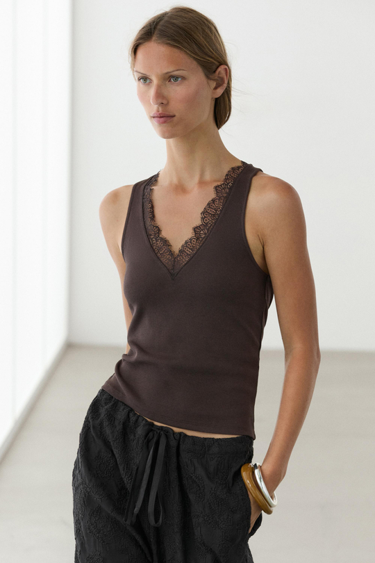 Massimo Dutti Топ с V-образным вырезом и кружевом, коричневый