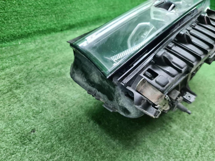 Фара левая BMW 7er G11 G12 (2019-2022) LED