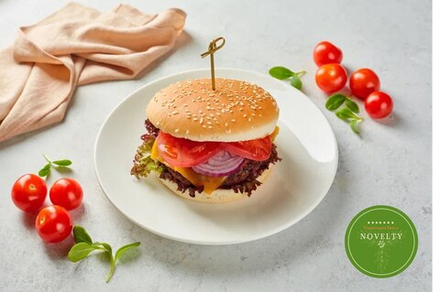 Бургер с говядиной с острый соусом | Beef burger with hot sauce