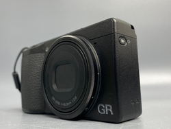 Ricoh GR III