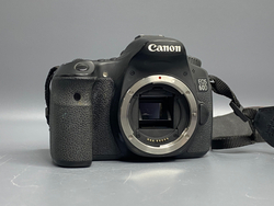 Canon EOS 60D Kit 18-55mm 20.000 кадров