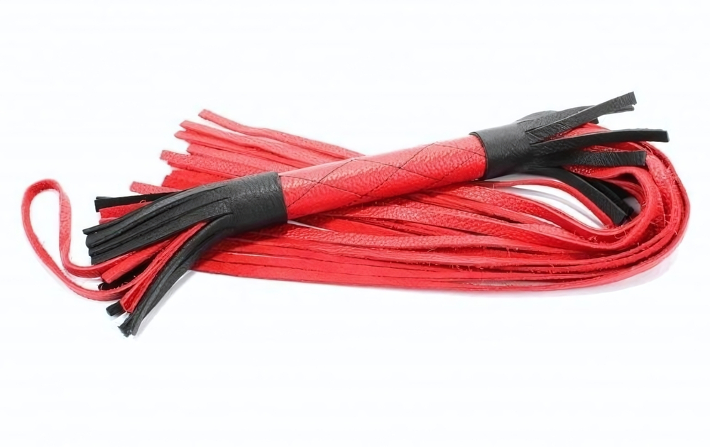 Красно-черная плетка из натуральной кожи - 60 см. (Цвет: красный с черным)