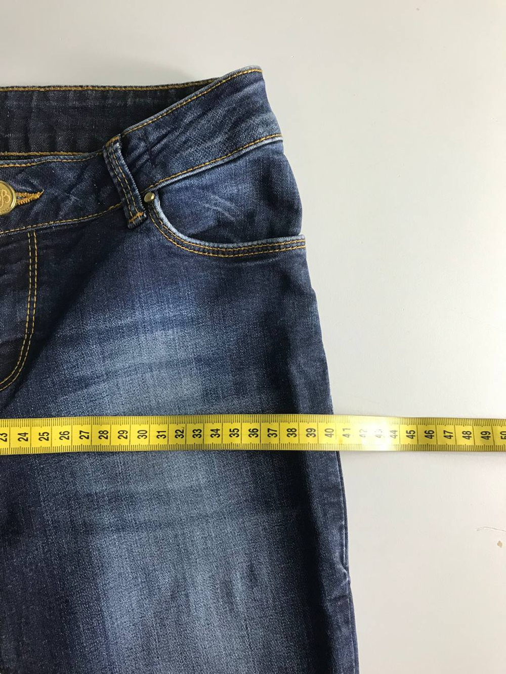 Джинсы Zara зауженные, маркировка 36, визуально на 42 размер