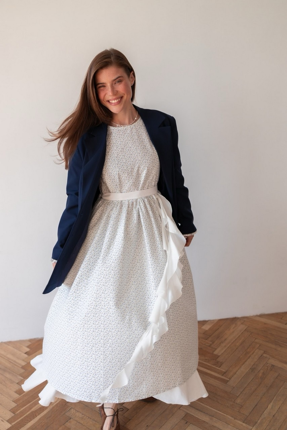 Платье Муза из фланели, Белый с нежными веточками