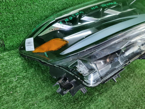 Фара правая Lexus GX 2 URJ150 (2019-2023) LED
