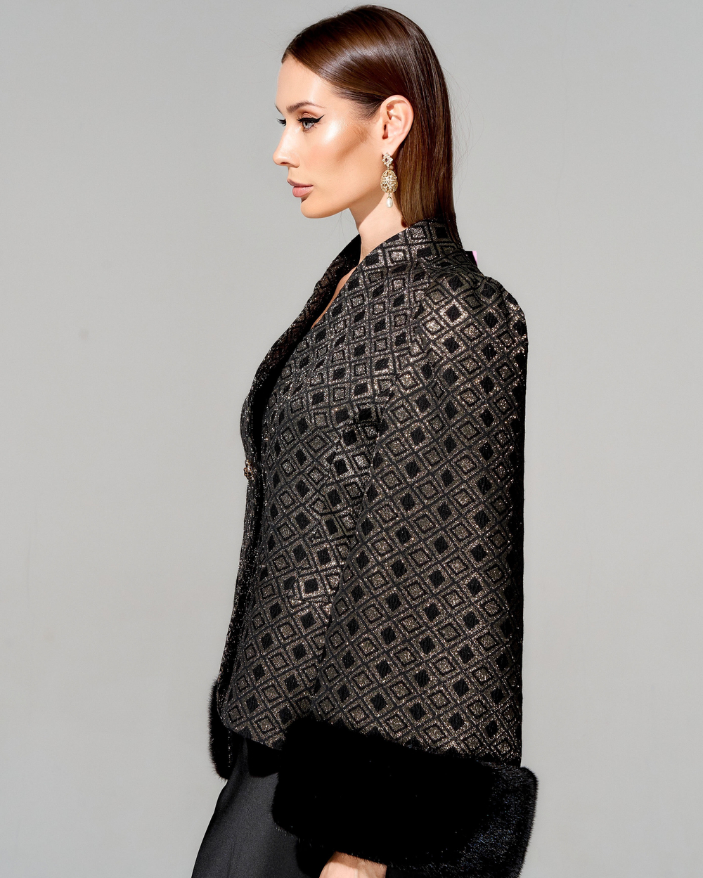 Жакет "София" с меховой отделкой