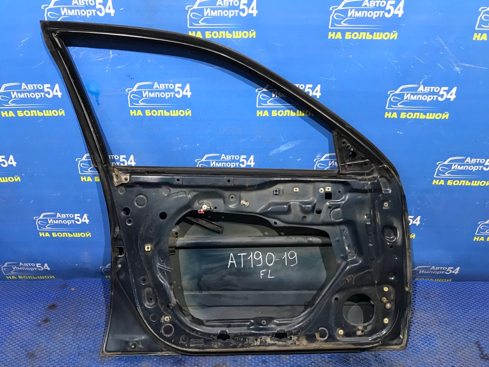 Дверь передняя левая TOYOTA CARINA E 1996