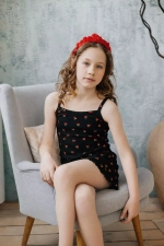 Костюм с шортами "Вишни на чёрном"