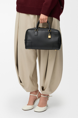 Loewe Сумка Amazona 28 из телячьей кожи наппа, черный