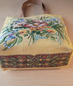 Гобеленовая сумка Букет с шиповником (39х39х12)