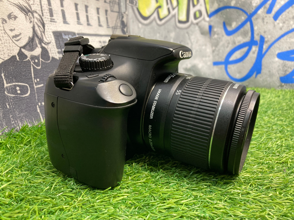 Canon 1100D kit EF-S 18-55mm IS ll 3.000 кадров
