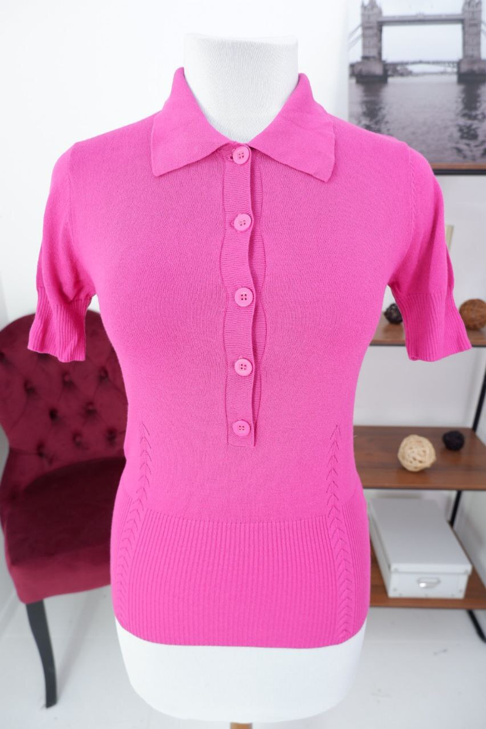 Футболка Savage яркая 42 размер