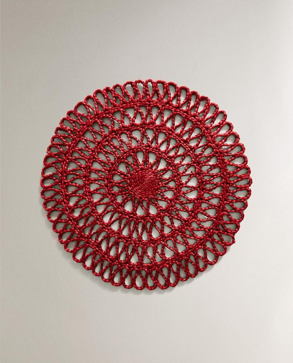 ZARA HOME ПЛЕТЕНАЯ ПОДСТАВКА ПОД СТОЛОВЫЕ ПРИБОРЫ, КРАСНЫЙ