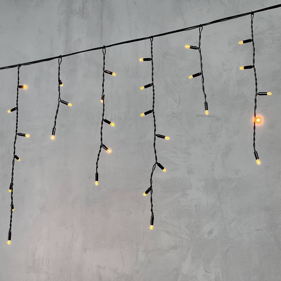 Светодиодная бахрома с колпачком 3,1*0,5 м., 120 желтых LED ламп, черный провод ПВХ, IP65, LTC (PIL120CAP-11-2Y)