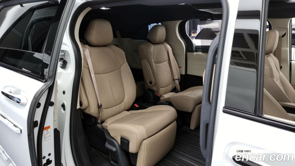 Toyota Sienna 4 Generation 2.5 Hybrid 2WD (07.2022)