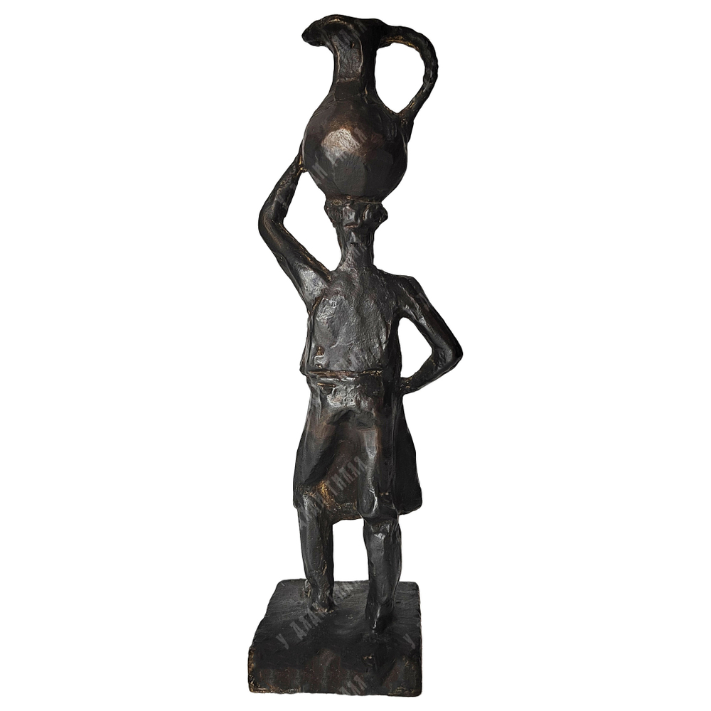 Динес Ю. С. Продавец лимонада. Бронза, литьё. 2000 г.