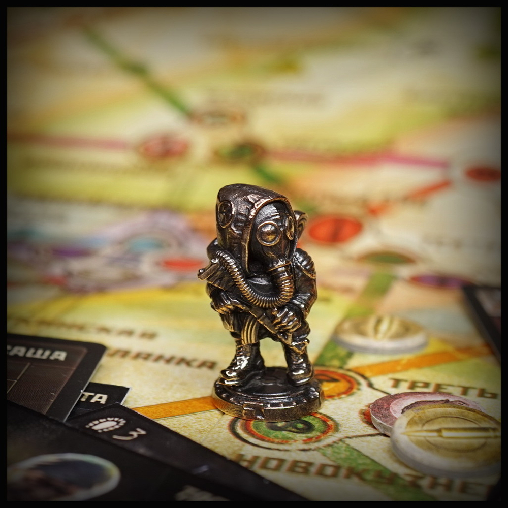 Коллекционная фигурка "Сталкер" , бронза