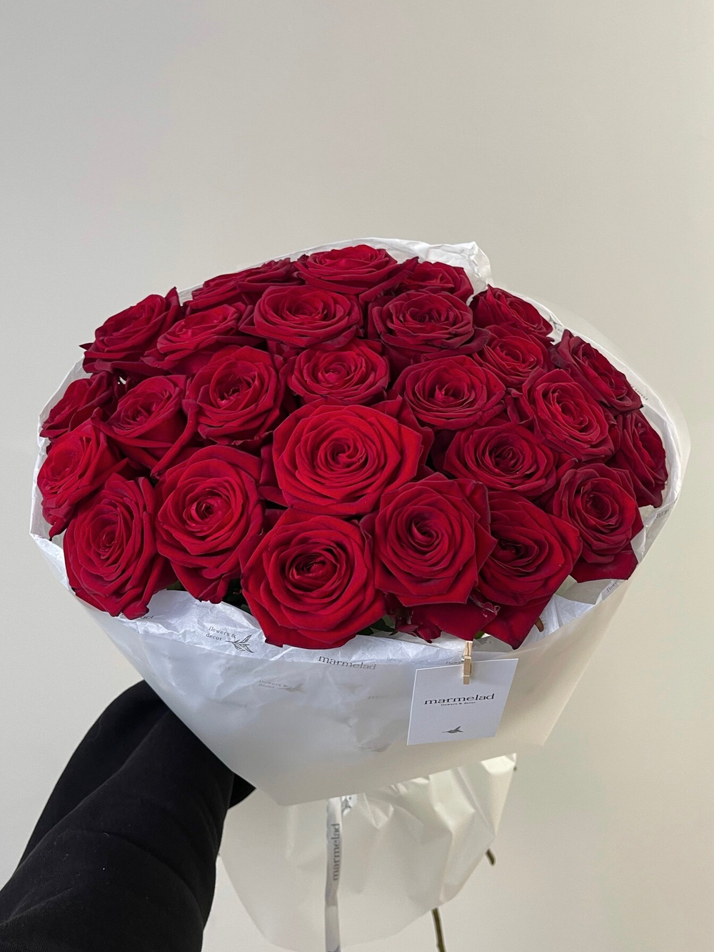 Моно букет из одноголовой красной розы