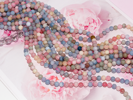 Нить бусин из тонированного кварца 6,5мм