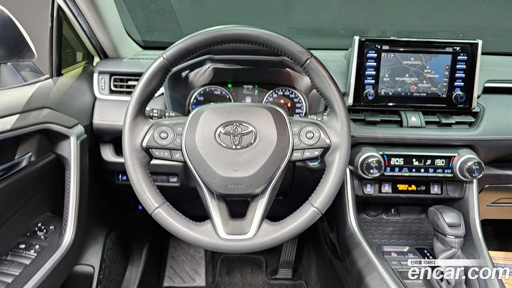 Toyota RAV4 5 Generation 2.5 2WD Hybrid (01.2021)