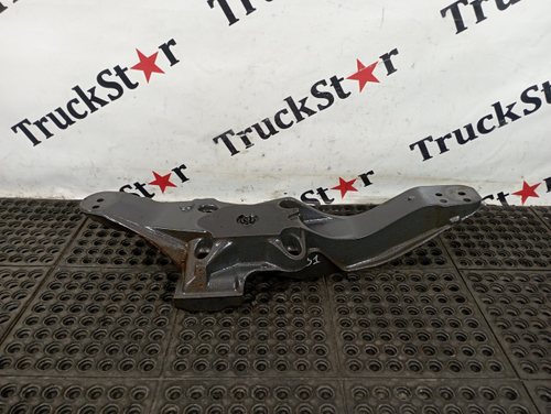 Кронштейн пневморессоры левый 2017 г.