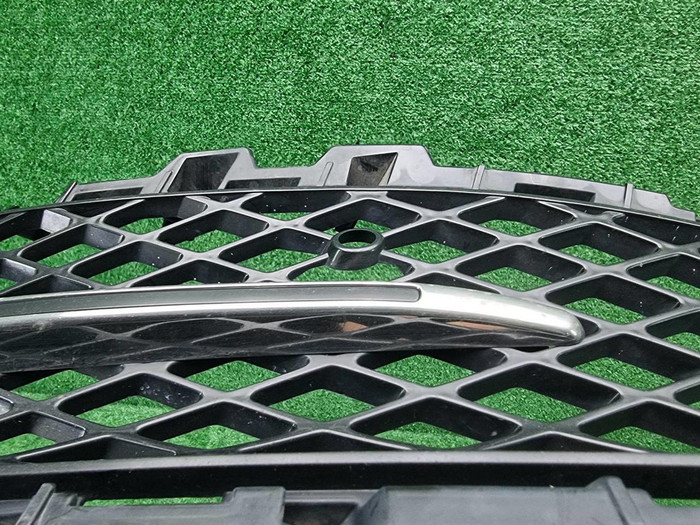 Решетка переднего бампера Genesis G80 (2020-2024)