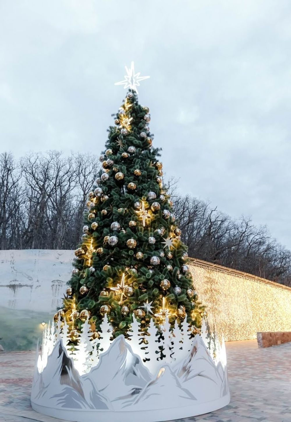 уличная ель каркасная