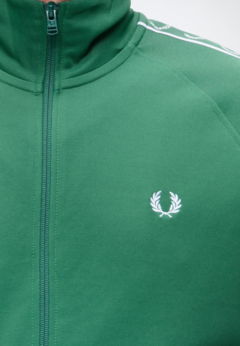 Олимпийка FRED PERRY LOGO - sport green