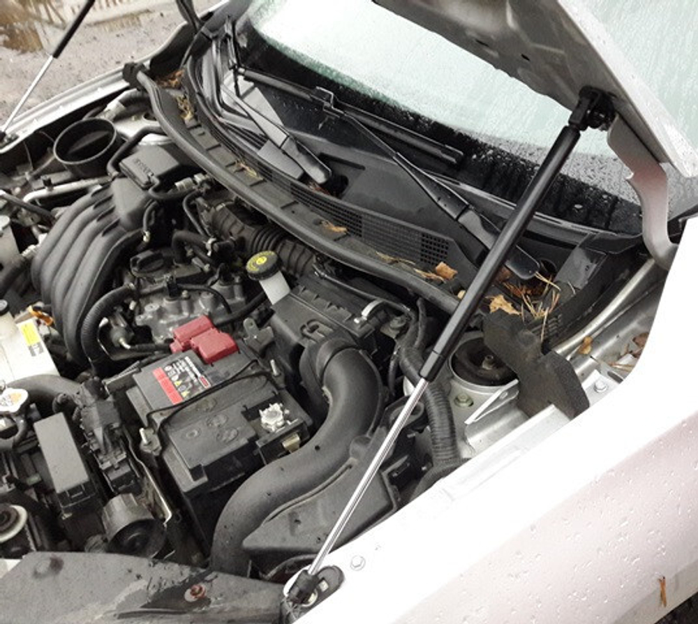 Амортизатор (упор) капота на Nissan Sentra 01-11(с 2014 г.в.)Autoinnovation