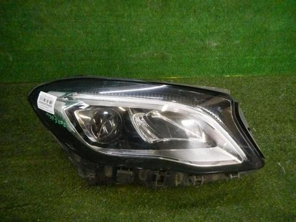 Фара правая Mercedes GLA x156 (2017-2020) LED