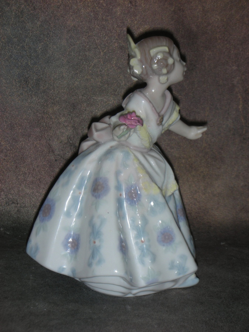 Статуэтка. Фарфор. Карменсита. Lladro. Испания