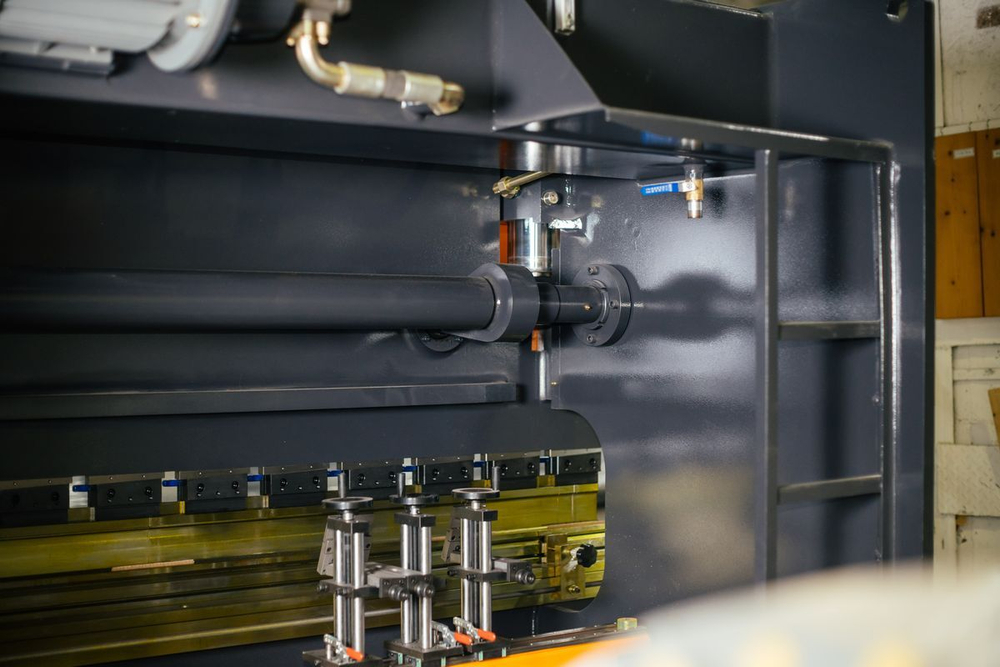 Гидравлический листогибочный пресс B-Power 160/3200