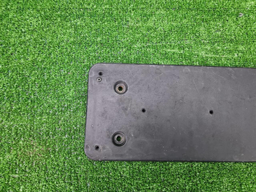 Площадка номера BMW M5 F90 (2020-2024)