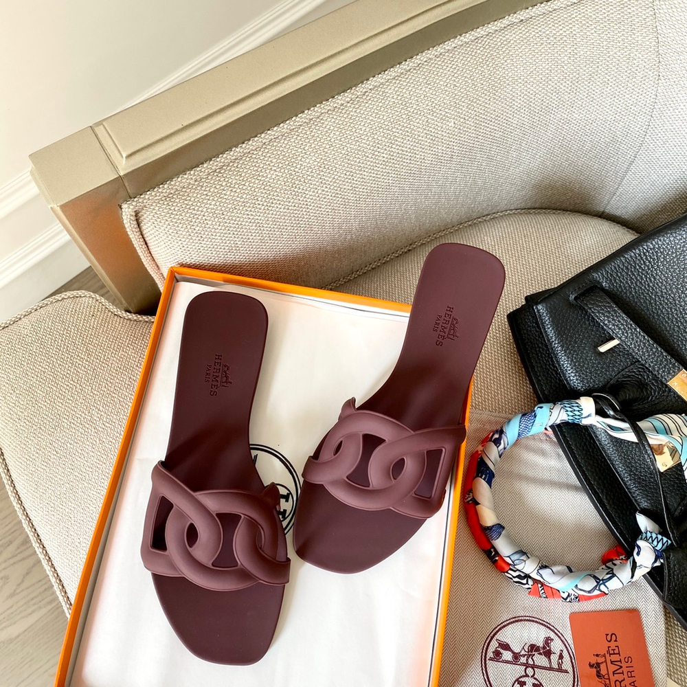 Hermes Aloha Sandal