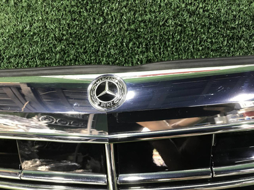 Решетка радиатора Mercedes S W222 (2017-2020) Maybach