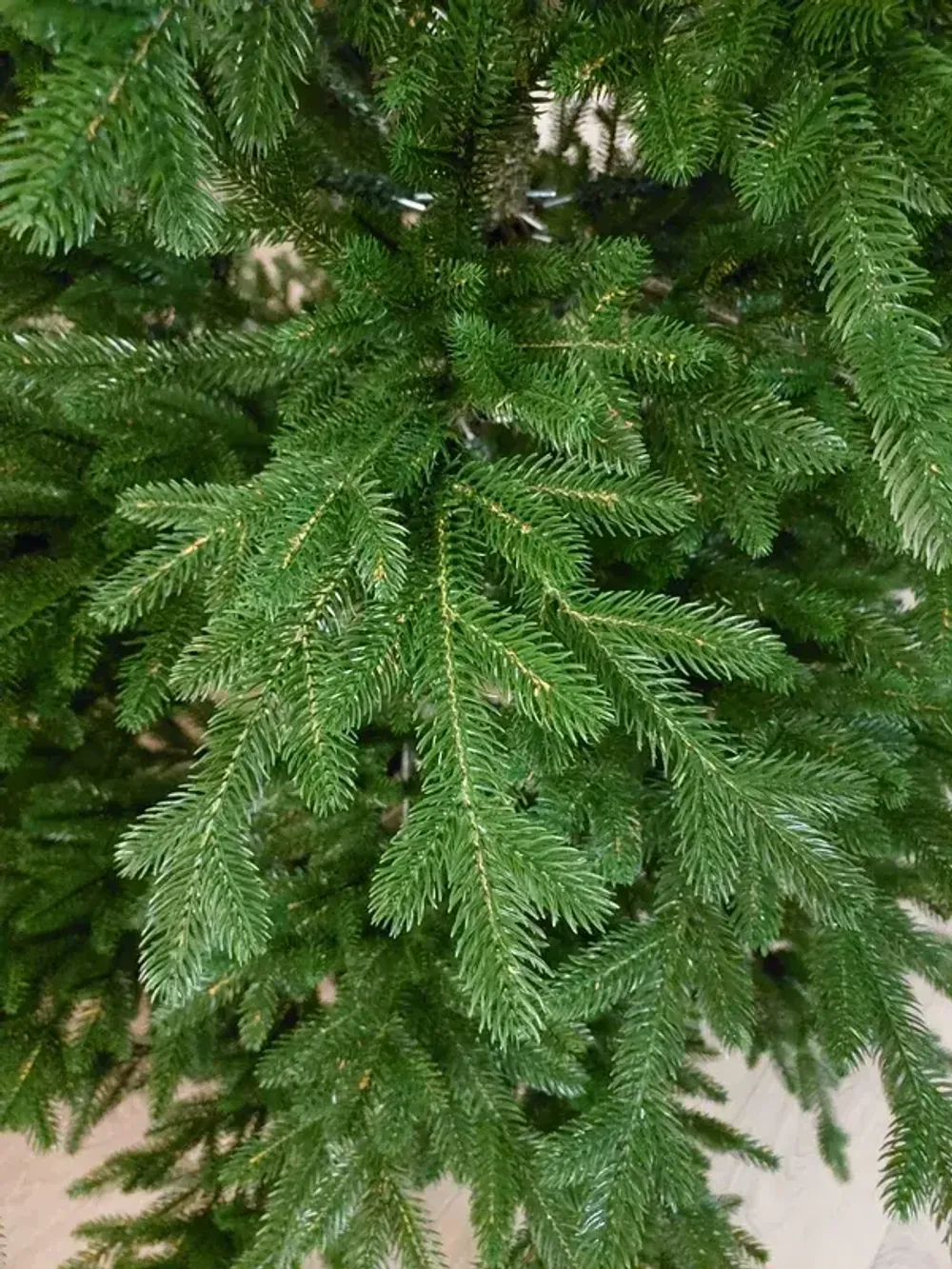 Ель искусственная «Вега» (Литая хвоя) от 1,2 м до 3 м