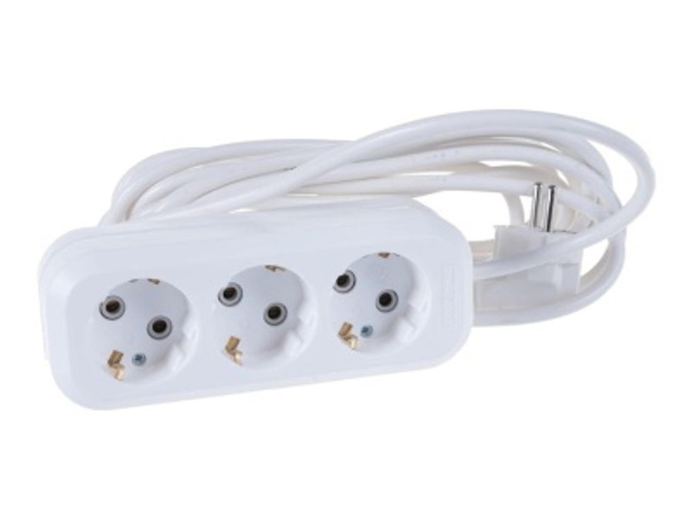 Удлинитель 3 гнезда с/з 5м (30шт/кор)