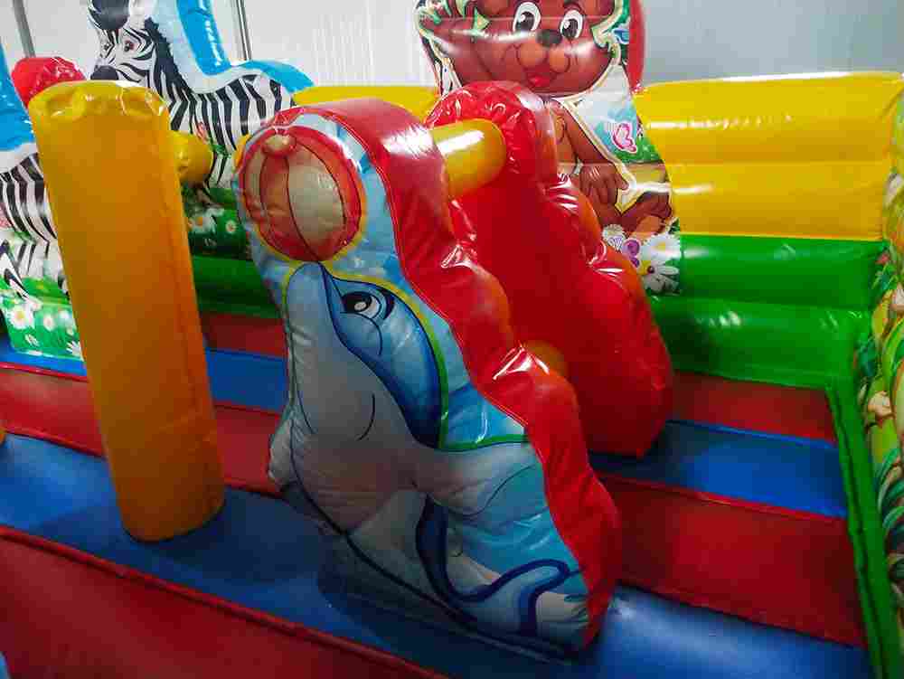 Коммерческий надувной батут «Царство зверей», 5x5x2.8 м.