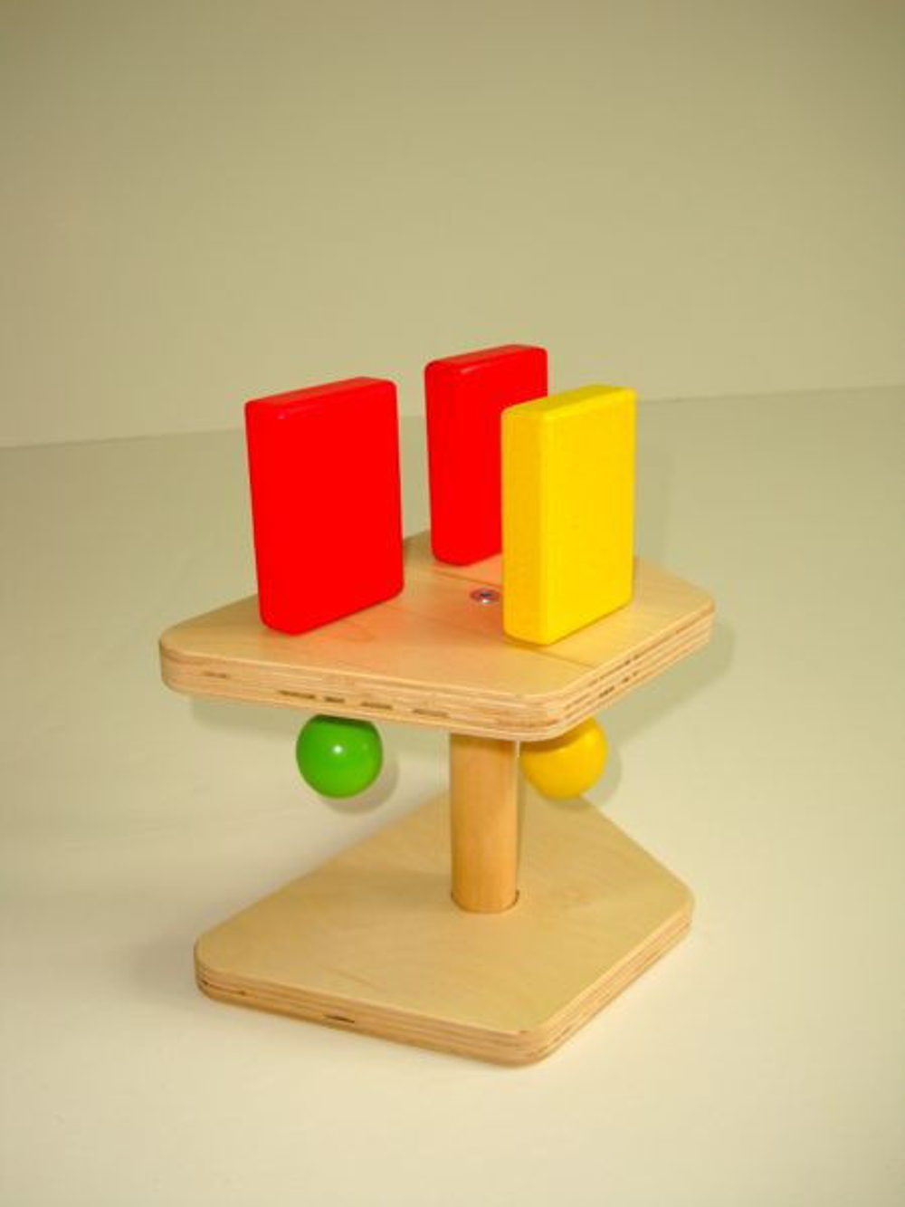 Тактильно-развивающая панель Разноцветное домино