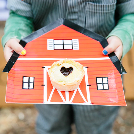 Тарелки в форме амбара "Ферма" 8 шт.